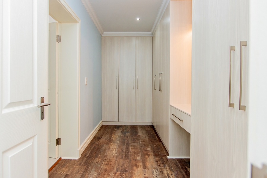 3 Bedroom Property for Sale in Sandy Point Western Cape